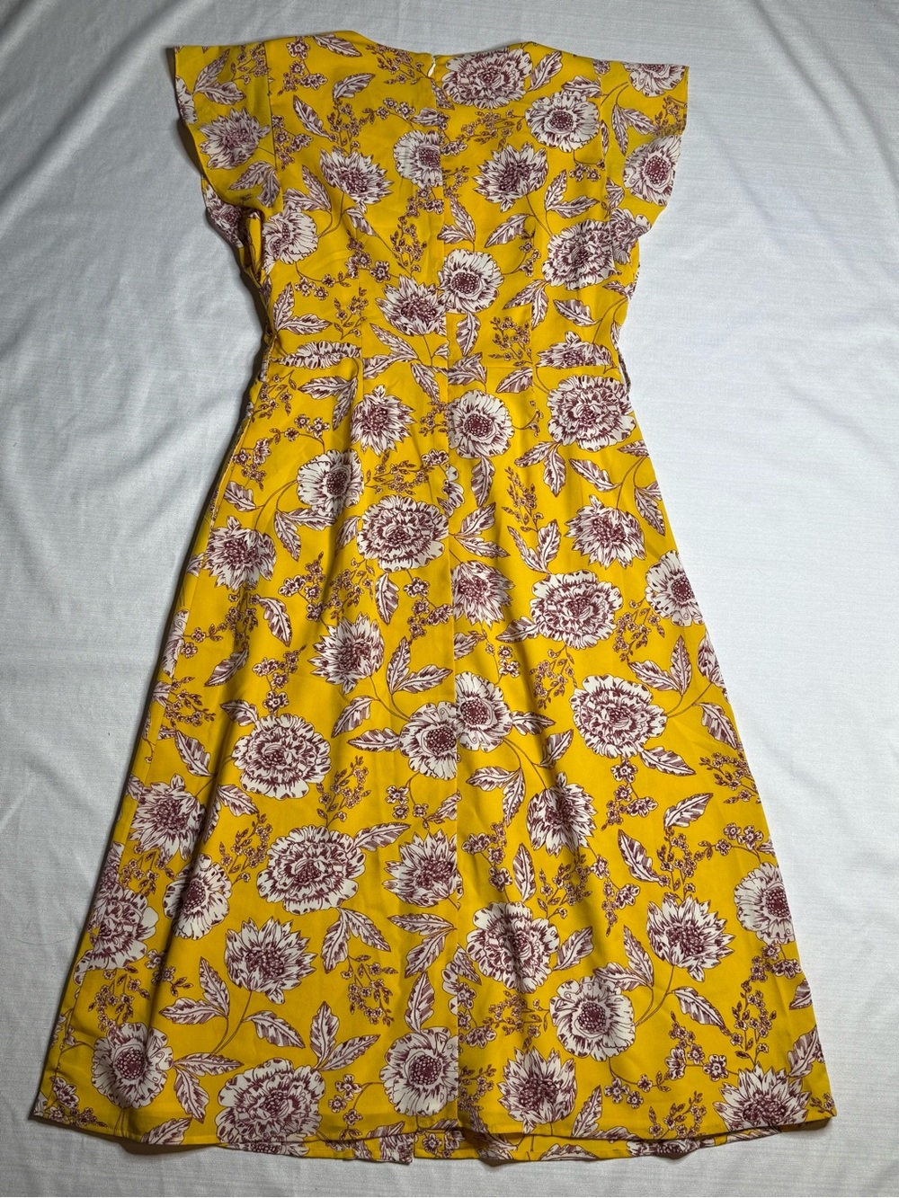 NWT Alex Marie Yellow Floral Dress Women’s Size 6 Flutter Sleeve Fit & Flare - Picture 9 of 10